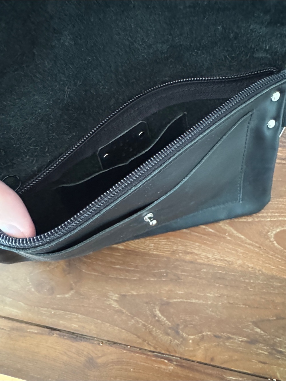 Handmade leather belt bag/crossbody - Picture 3 of 6